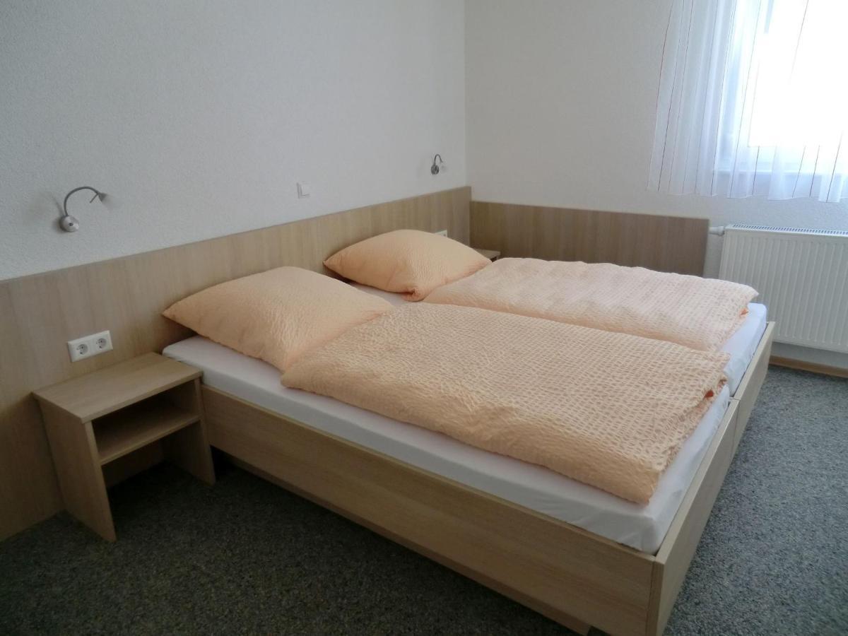 Pension Steinle Erbach an der Danau Экстерьер фото